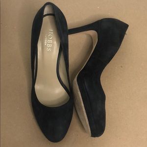 Hobbs London Navy Pumps